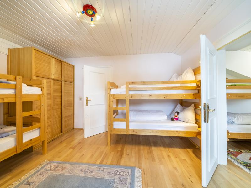 17--print_Heidi-Hotel-Falkertsee_by_Gert_Perauer